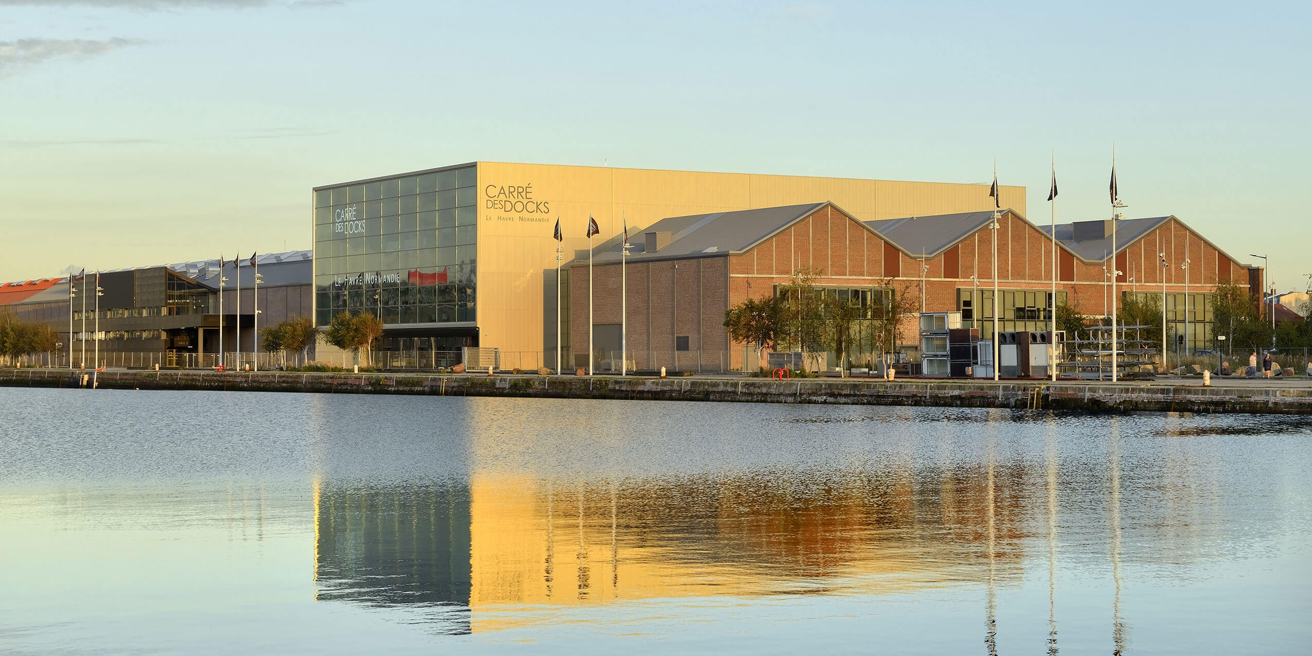 Convention and Exhibition Centre hac_couverture